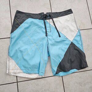 LIKE NEW Old Navy XXL Men's Board Shorts